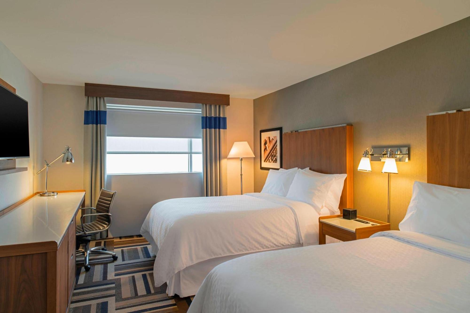 โฟร์ พอยต์ บาย เชอราตัน มิดแลนด์ Hotel ภายนอก รูปภาพ
